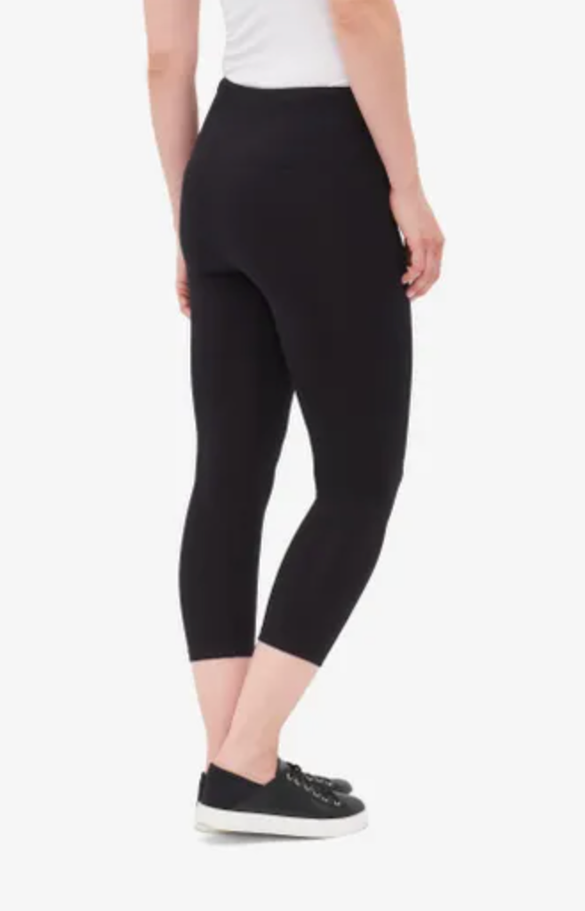 TRIBAL Flatten It Capri Legging