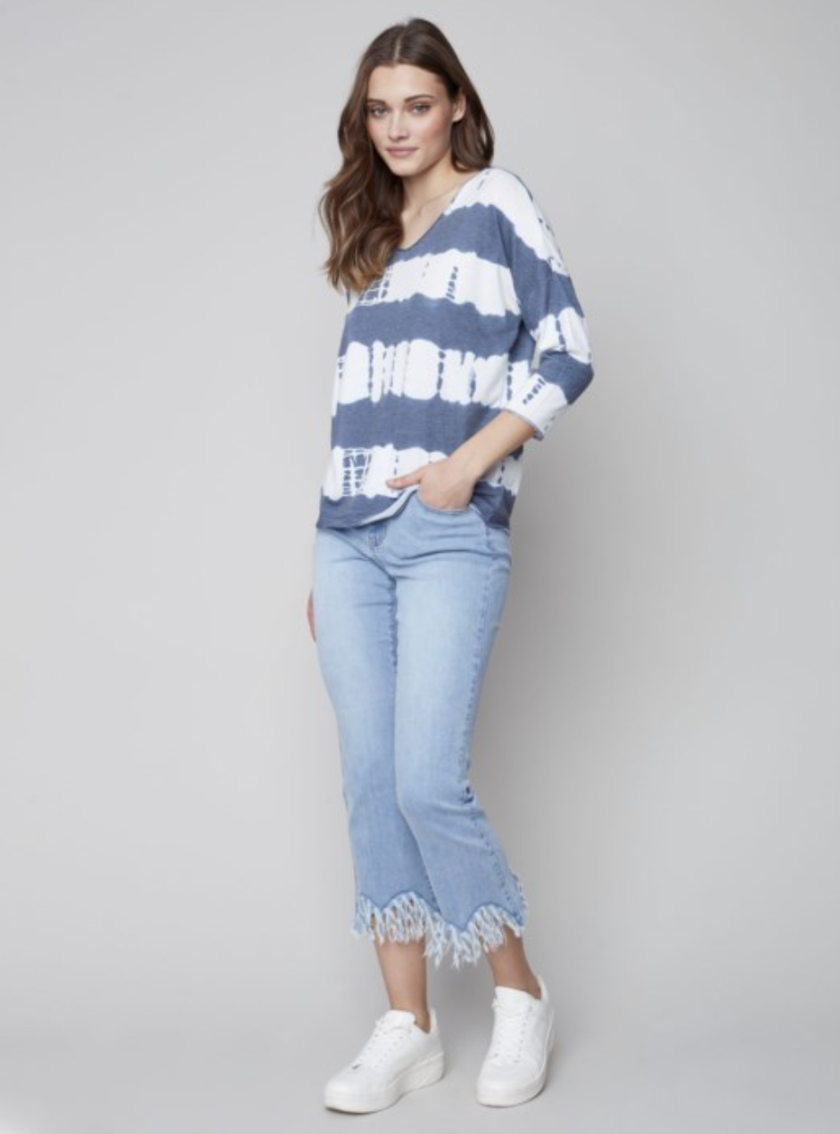 Printed Knit Top with V-Neck